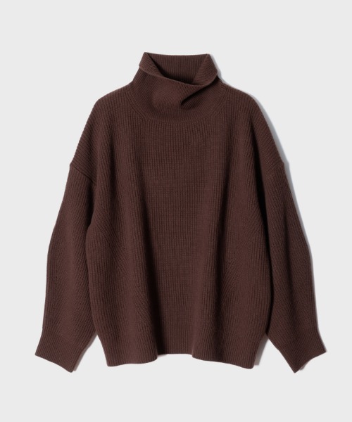 Super oversized roll-neck (brown)