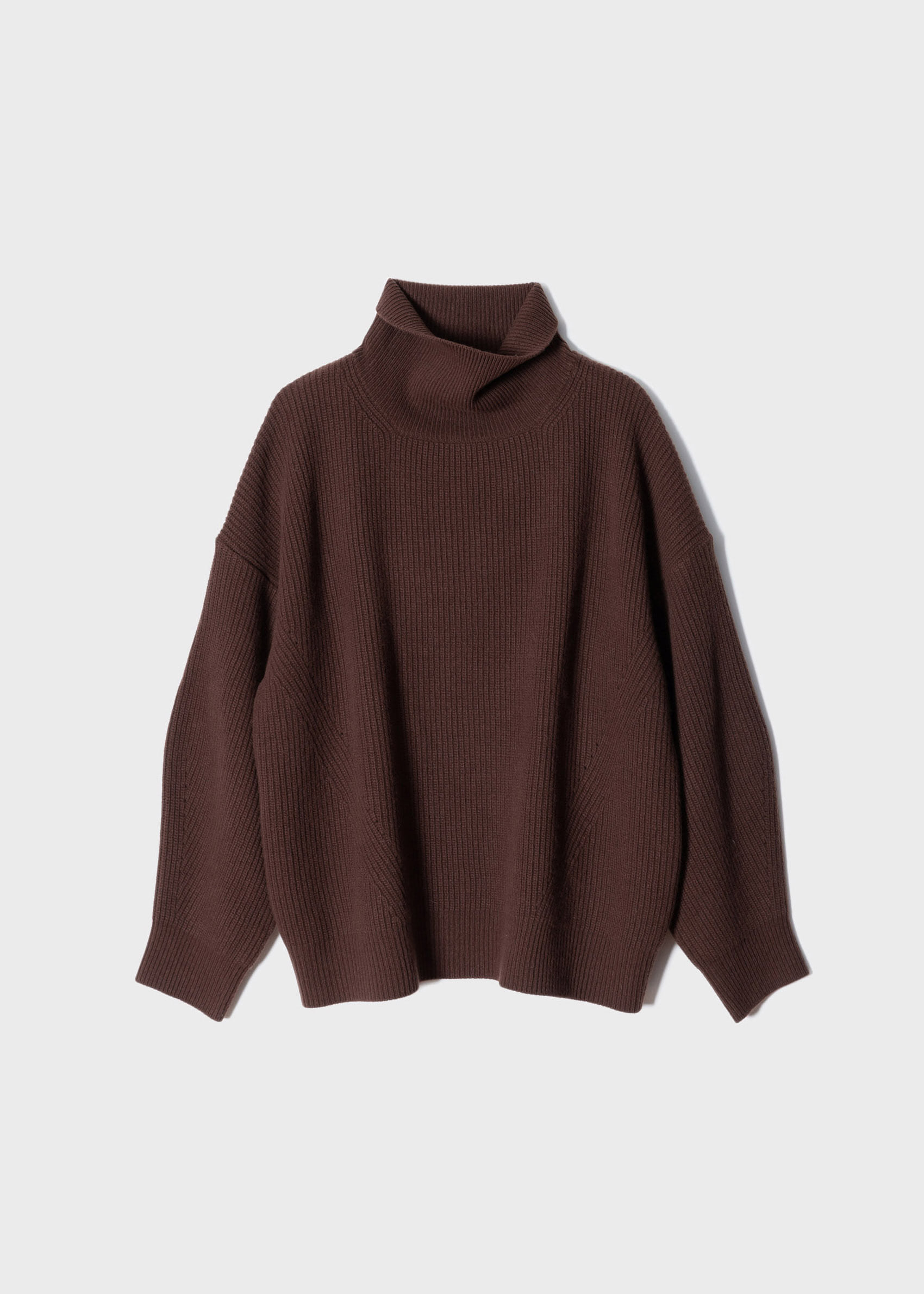 Super Oversized Roll-Neck (brown)