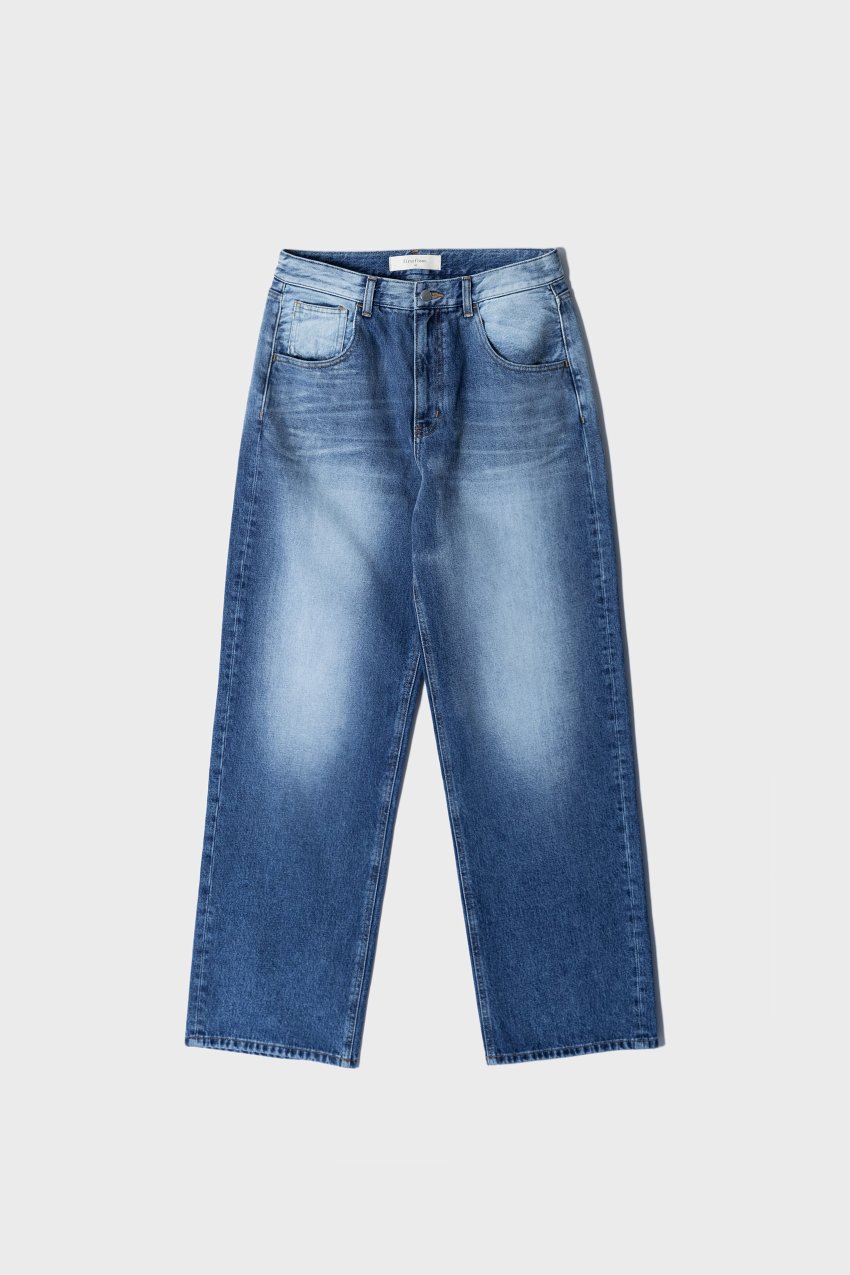 Wide tapered jeans (ombré washed)